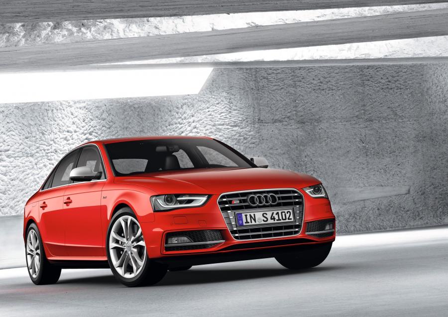  Audi S4 Sedan (B8, 8K) 2012 года  (WW) (фото 14 из 62)